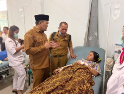 Mewakili Bupati, Kadisdik Labuhanbatu kunjungi Langsung Kondisi Siswi Yang Tertimpa Musibah