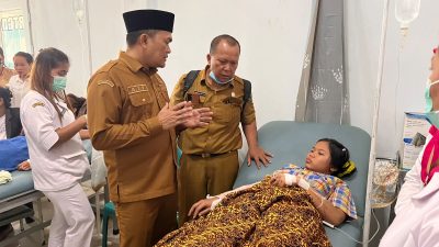 Mewakili Bupati, Kadisdik Labuhanbatu kunjungi Langsung Kondisi Siswi Yang Tertimpa Musibah